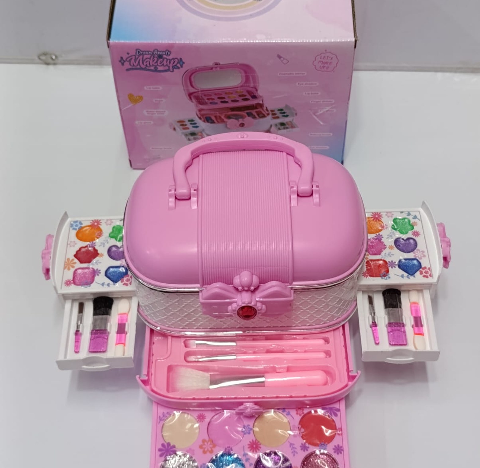 Dream Beauty Makeup Set Suitcase Kit Ideal Birthday Gift image