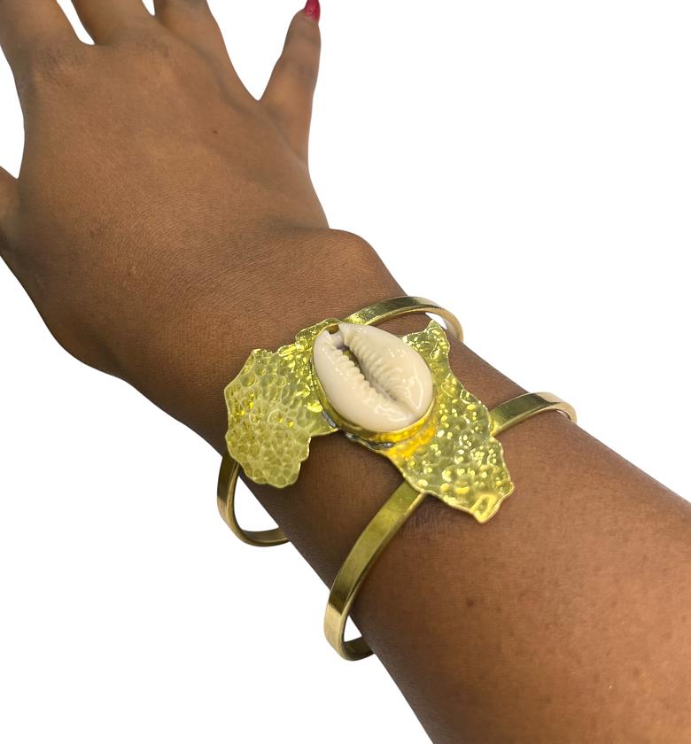 Sekou Shell  Bracelet  image
