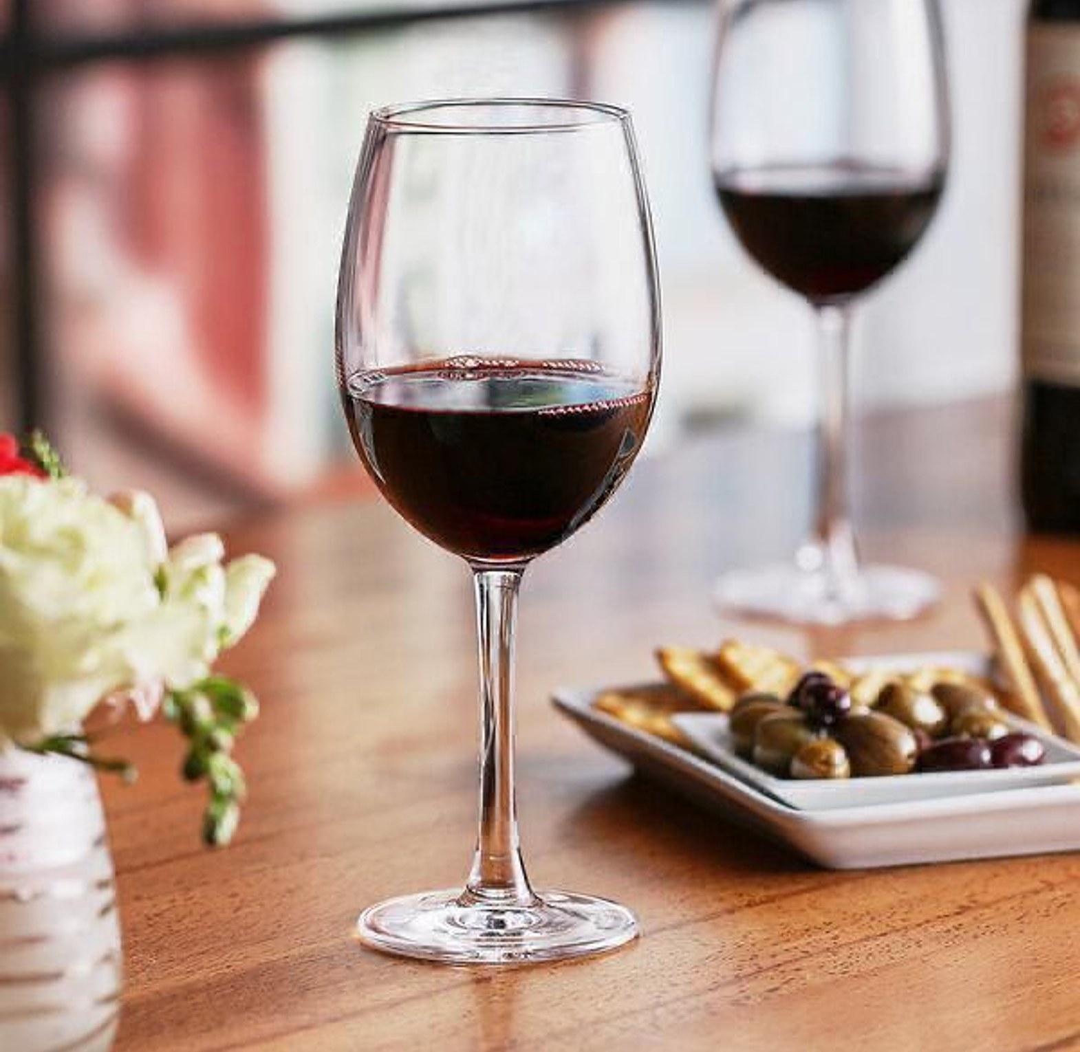 Set of 6 Wine Glasses image