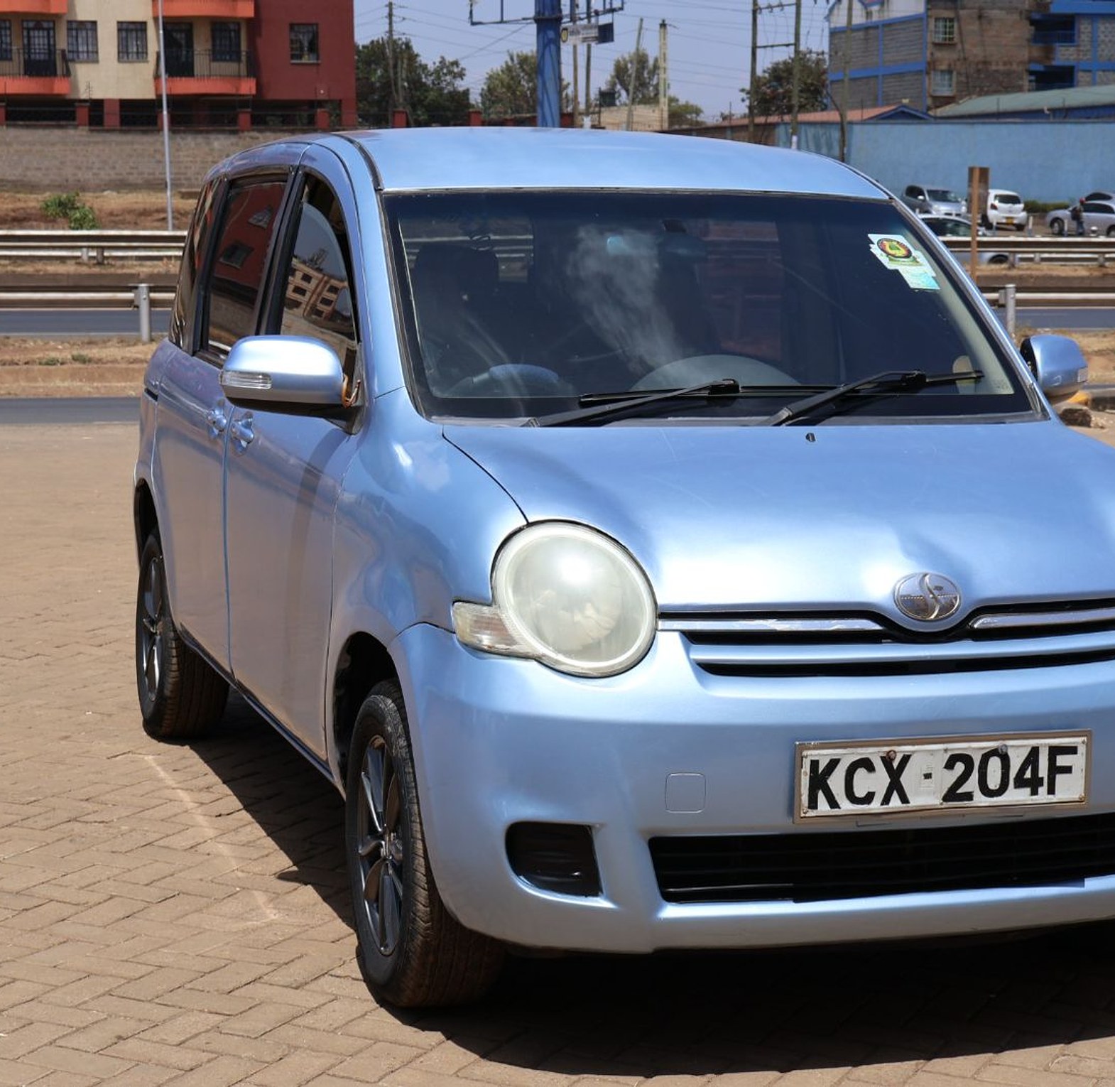 Toyota Sienta KCX, YOM 2012 Model,  Automatic, Rating 1500cc 7 Seater image