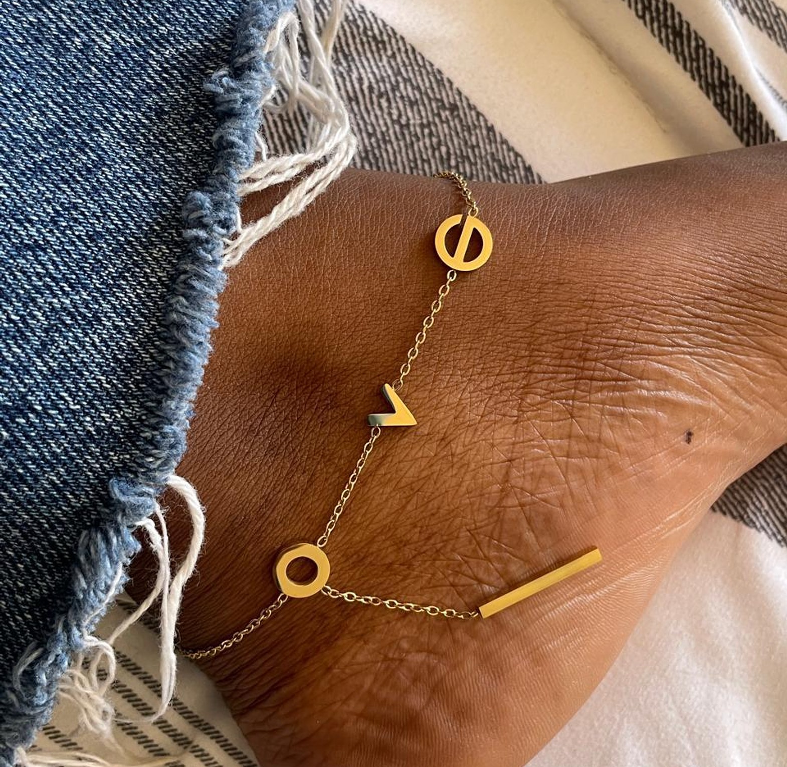 Affection Script Bar Anklet image