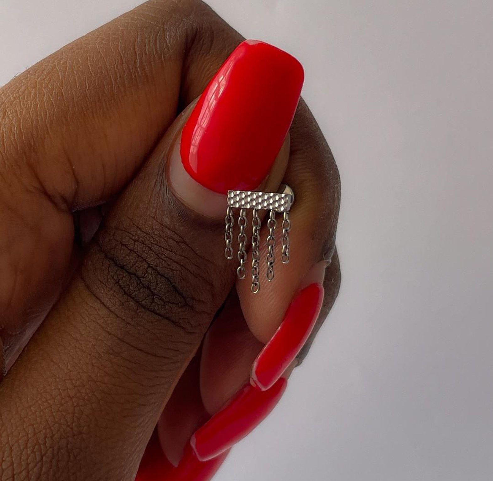 Golden Fringe Chain Titanium Labret Stud image