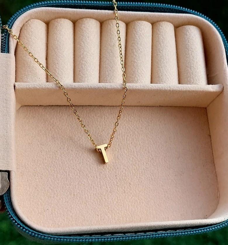 Plain Gold T image