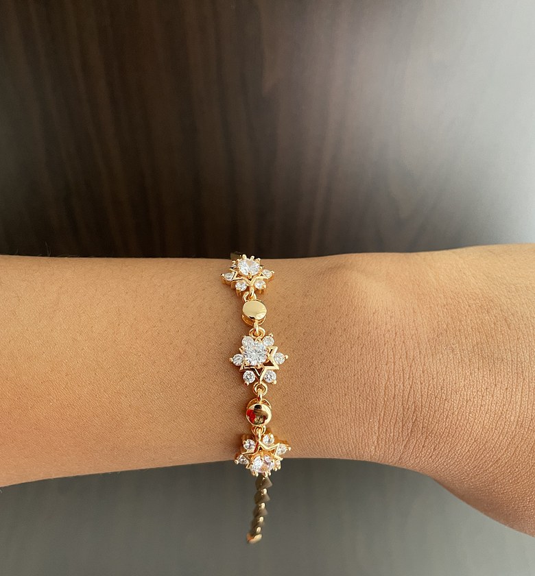 Golnar Bracelet  image