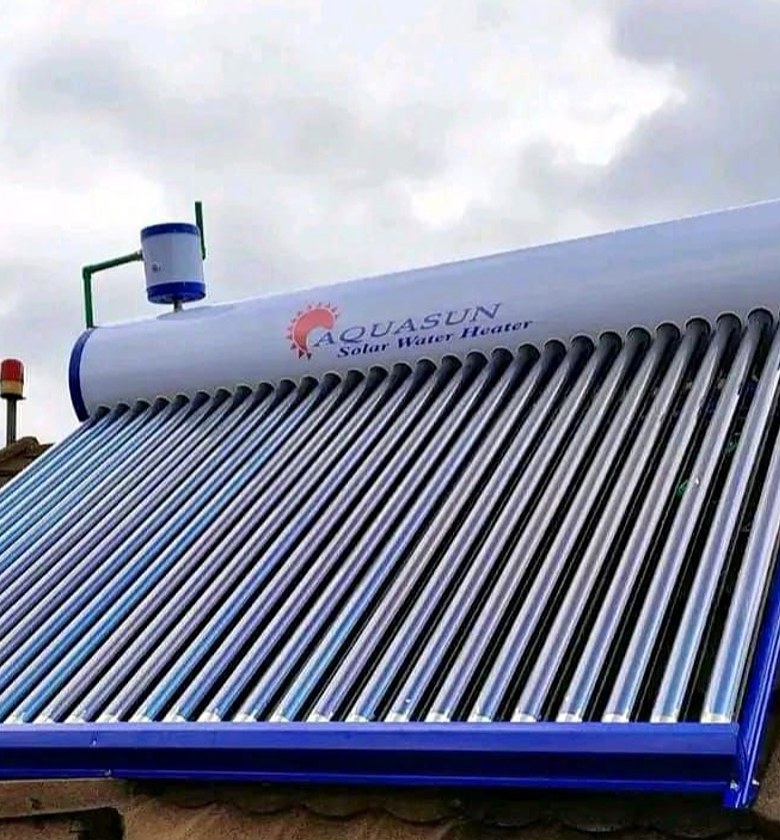 Solar water heater 200litres image