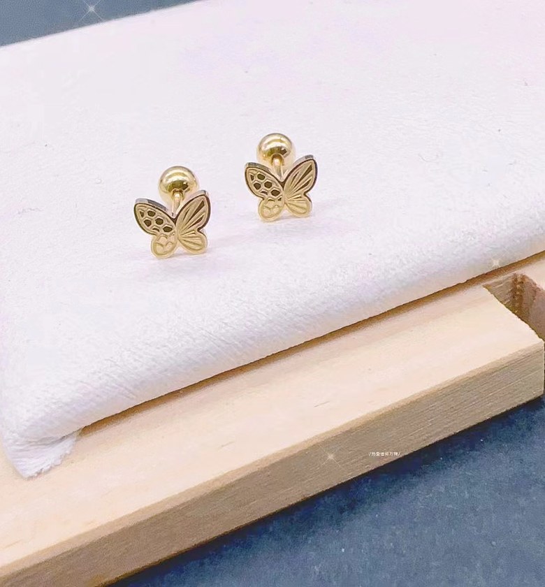 Mini butterfly studs image