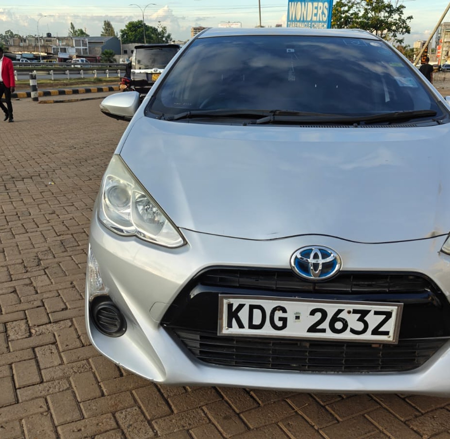 Toyota Aqua Hybrid KDG, YOM 2015 Model, Automatic, Rating 1500cc image