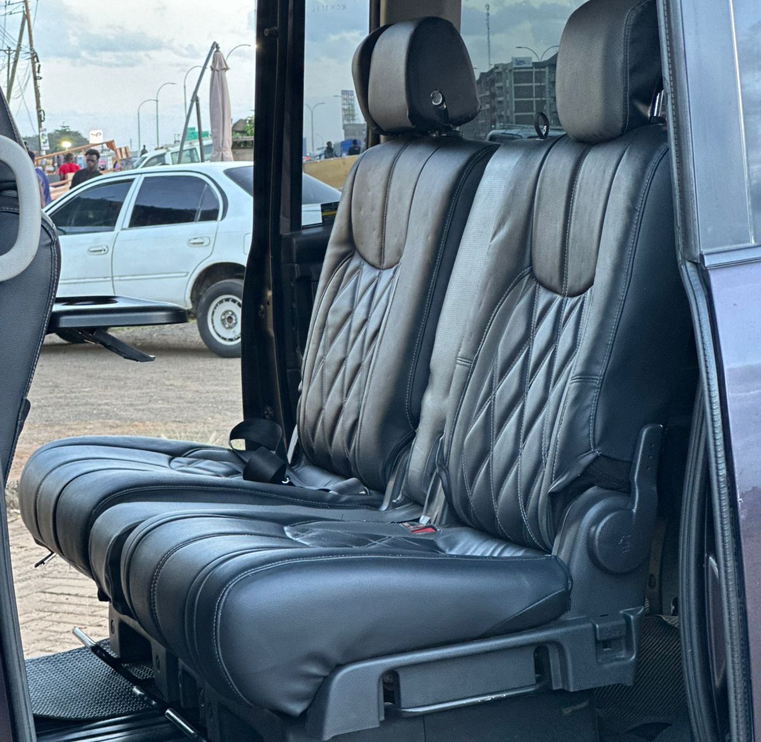 Nissan  Serena KCW, YOM 2012 Model,  Automatic, Rating 2000cc 7 seater, image
