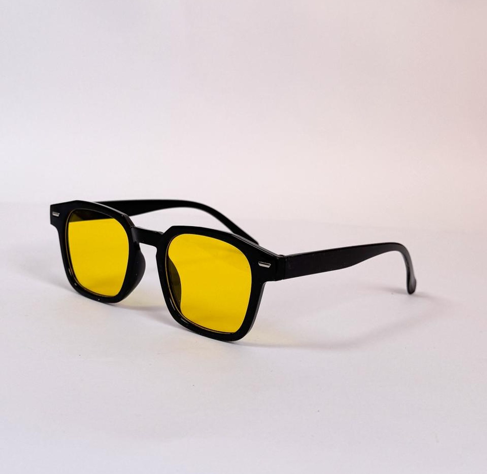 Amor Yellow image