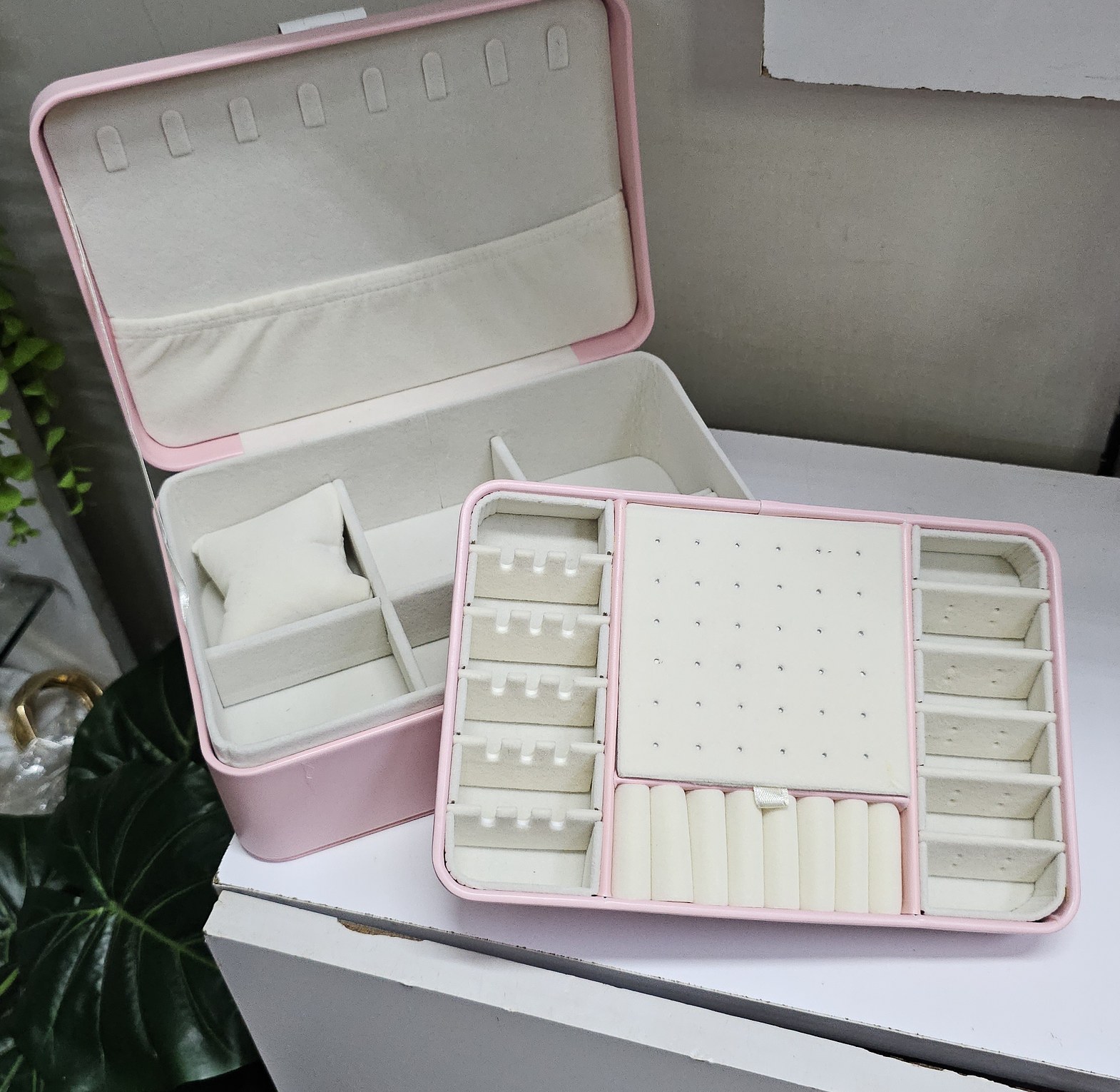 Jewelry box image