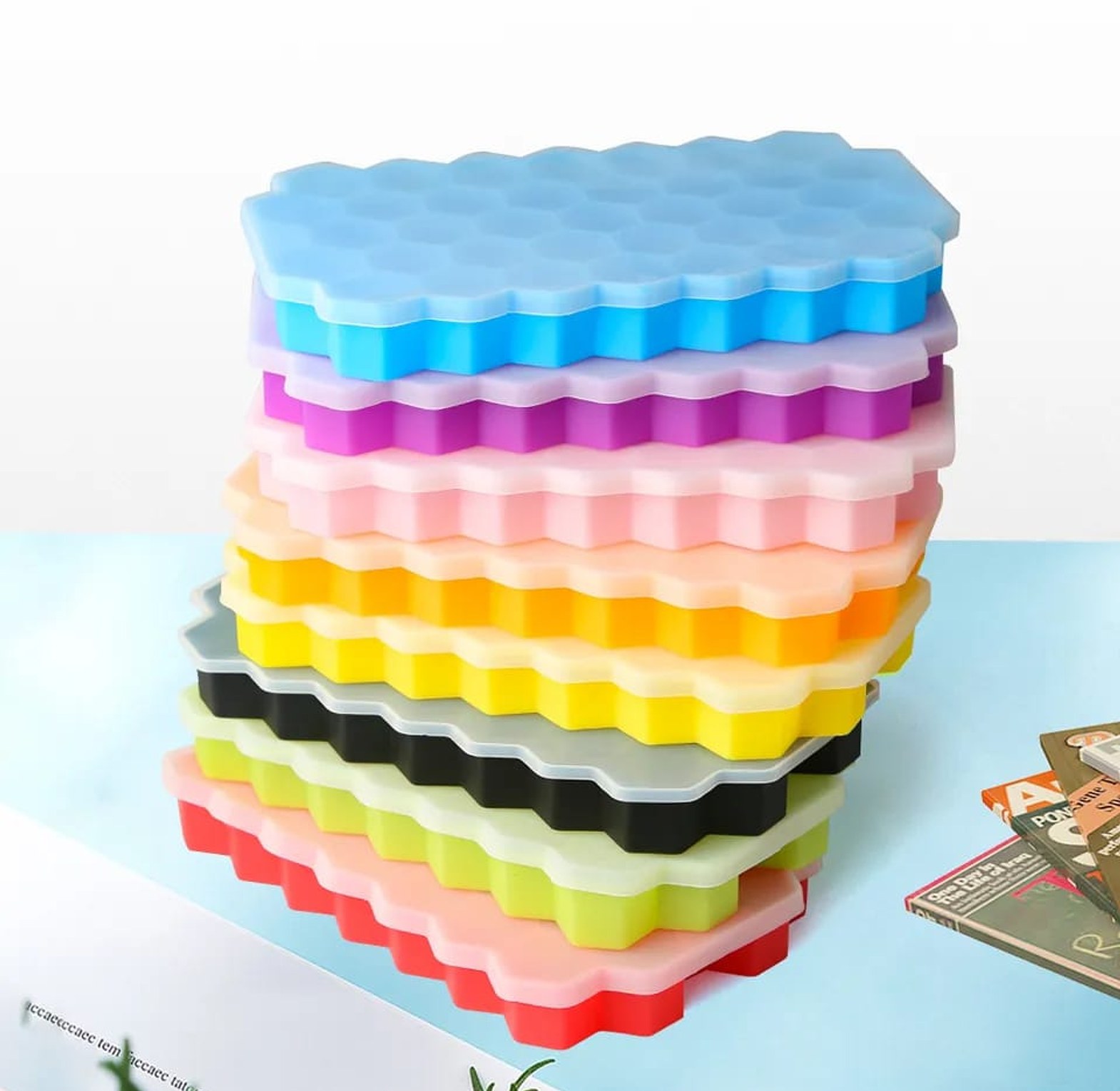 Reusable honeycomb silicone ice cube mould image