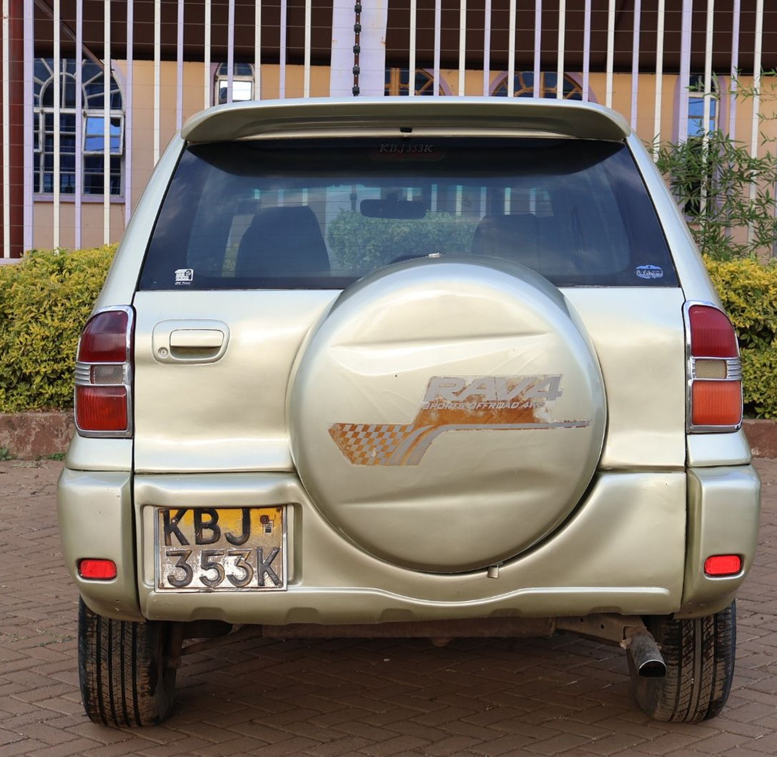 Toyota Rav4 KBJ, YOM 2002 Model,  Automatic image