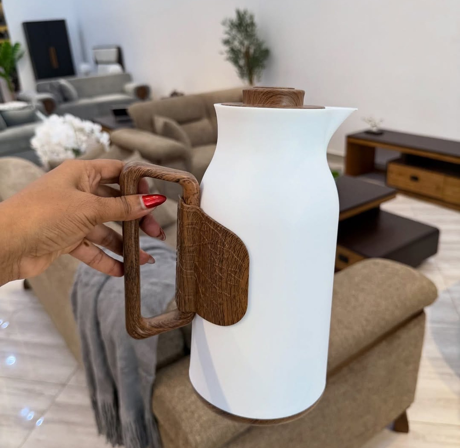 Premium Elegant Vacuum Flask – 1L Thermal Insulated Bottle image