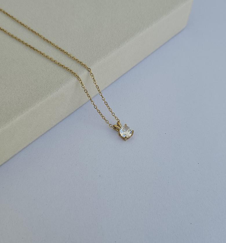Round dainty necklace  image
