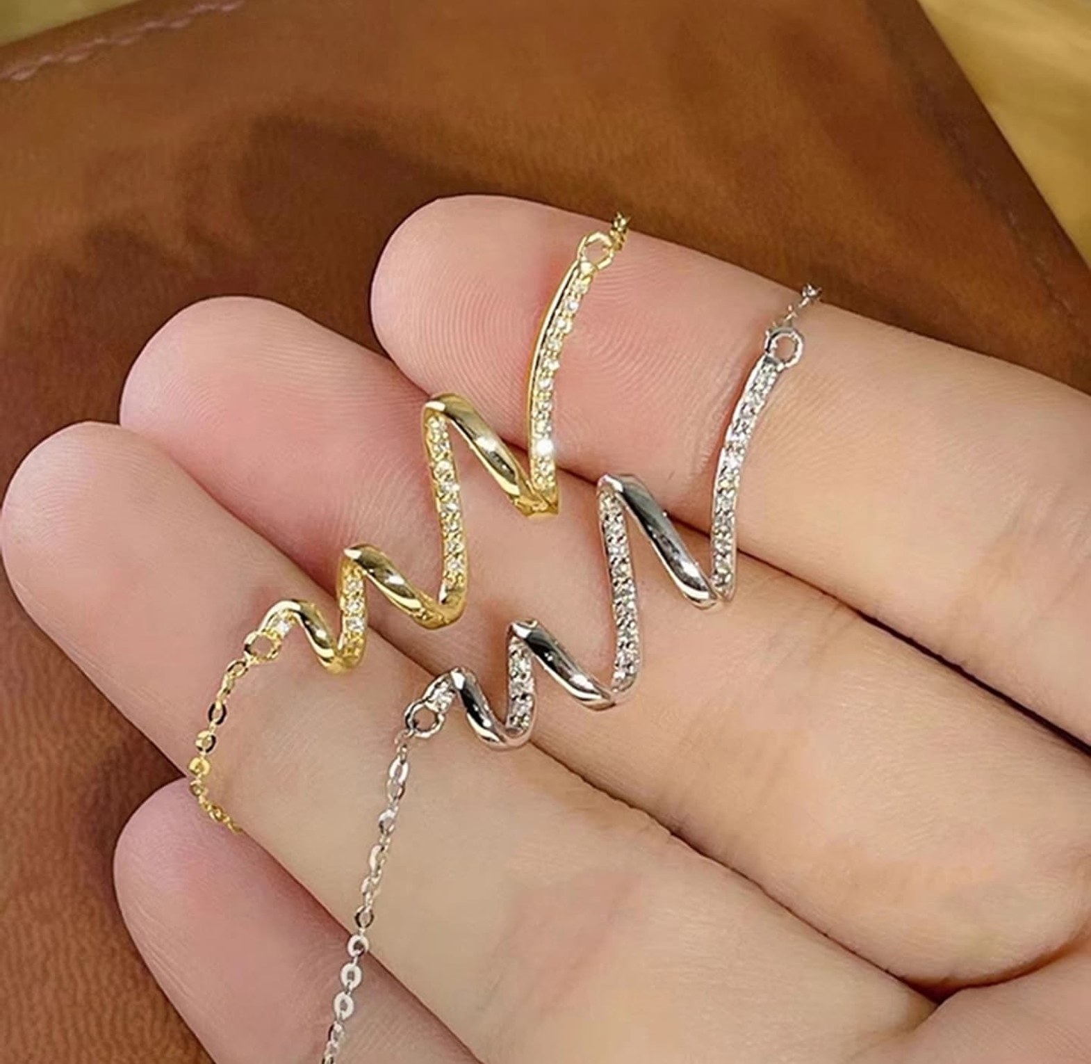 Heartbeat Wave Necklace  image