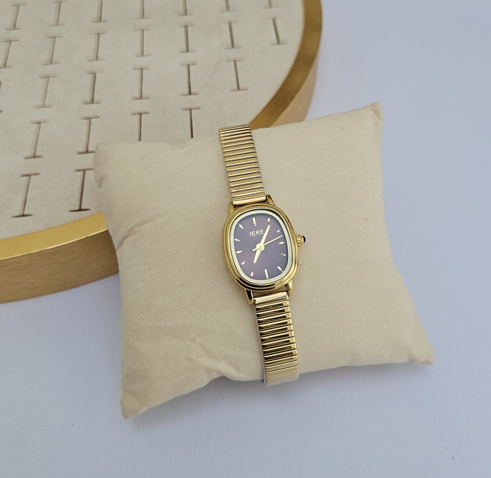 IEKE oval vintage watches  image