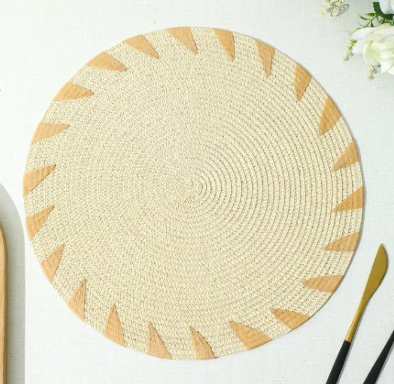 Round Elegant Braided table mats 6pcs image