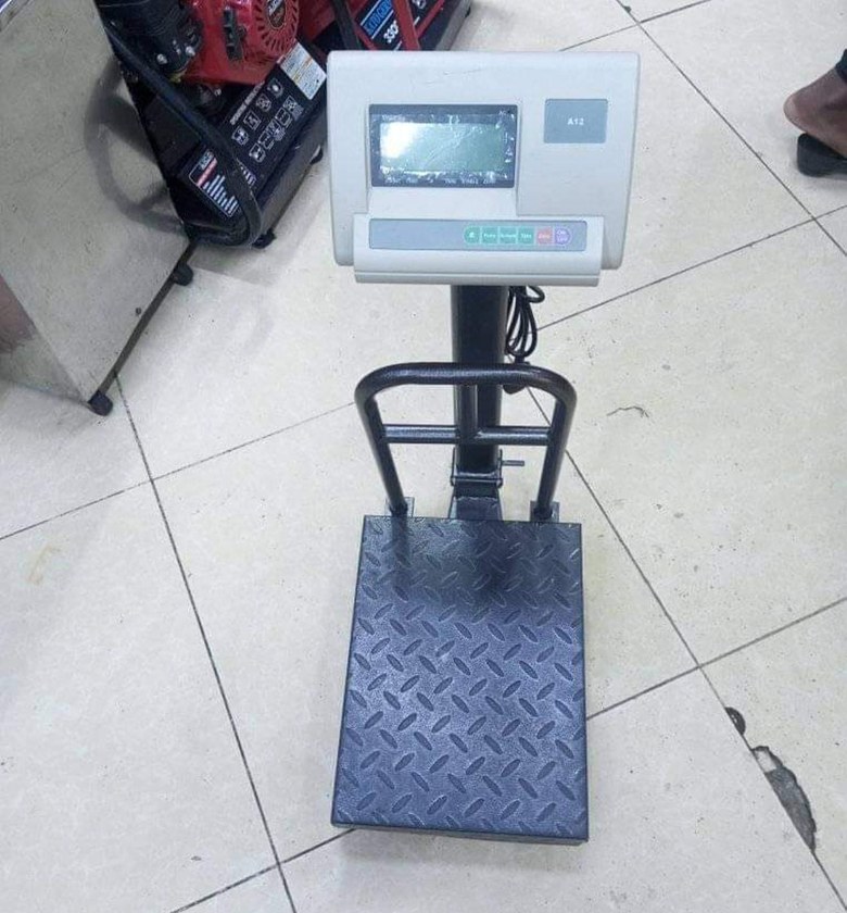 A12 Weighing scale 150kg image