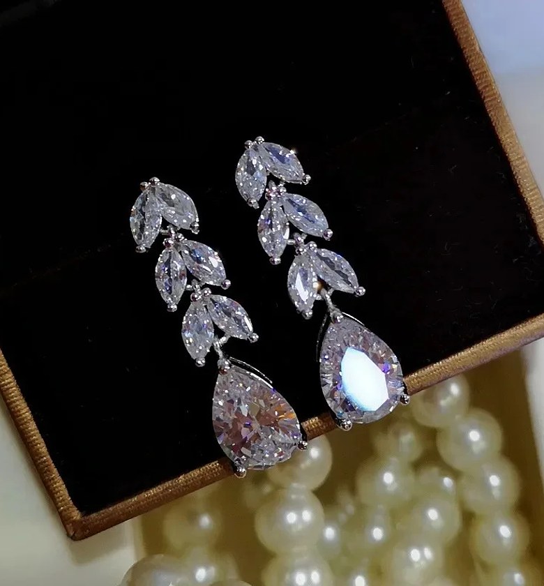 short drop cubic zirconia earrings image