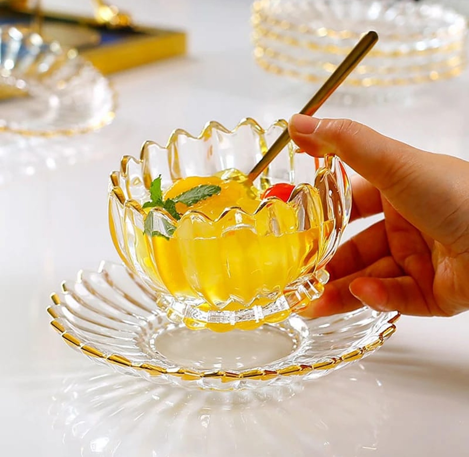 European Style Glass Bowl Delicate Flower Type Fruit Plate Dessert Salad Bowl Table Candy Dried Fruit Snack Tray Ice Cream Cup image