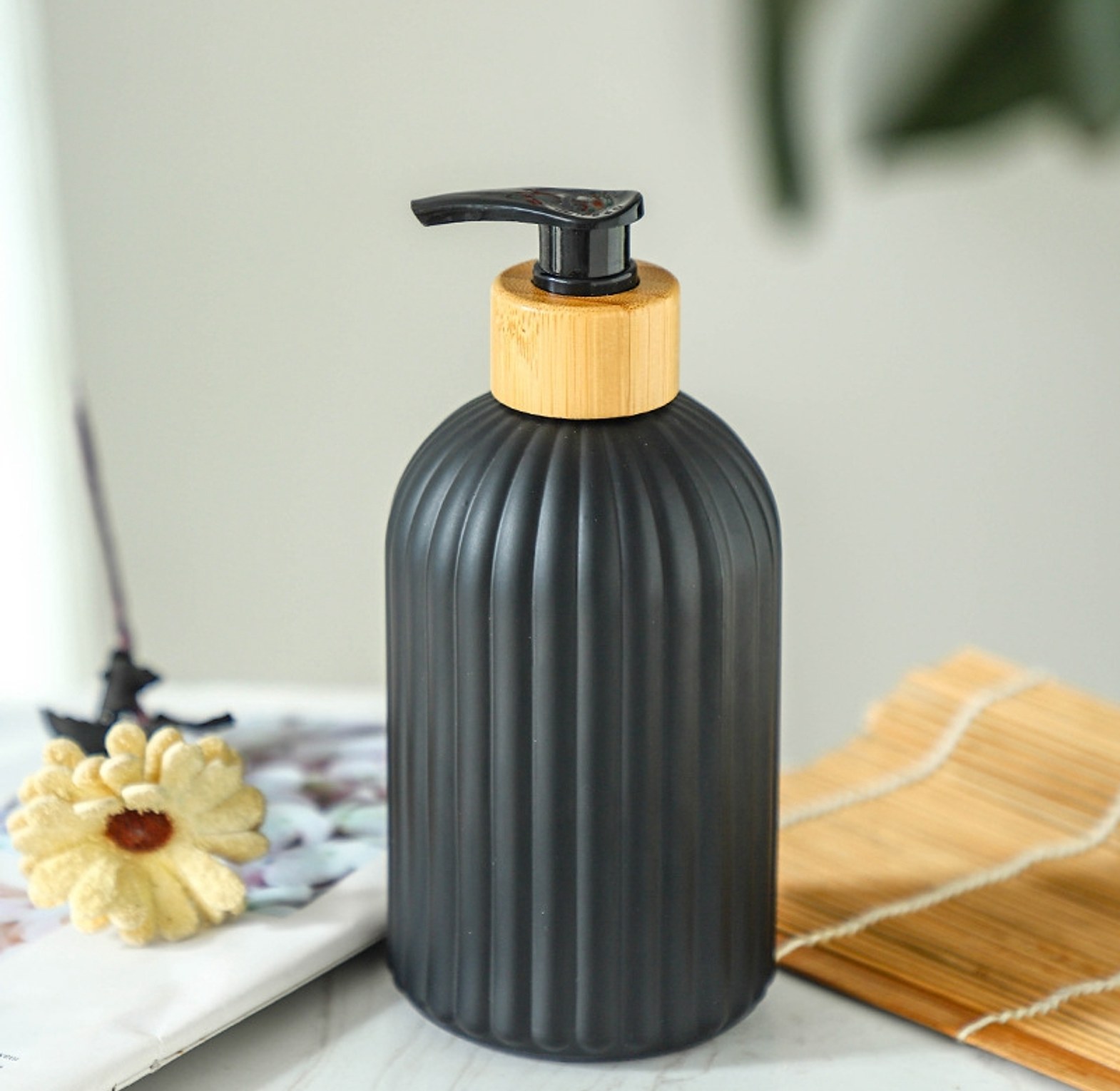 Luxury Glass Lotion Bottle Soap and Gel Dispenser Shower Gel  image