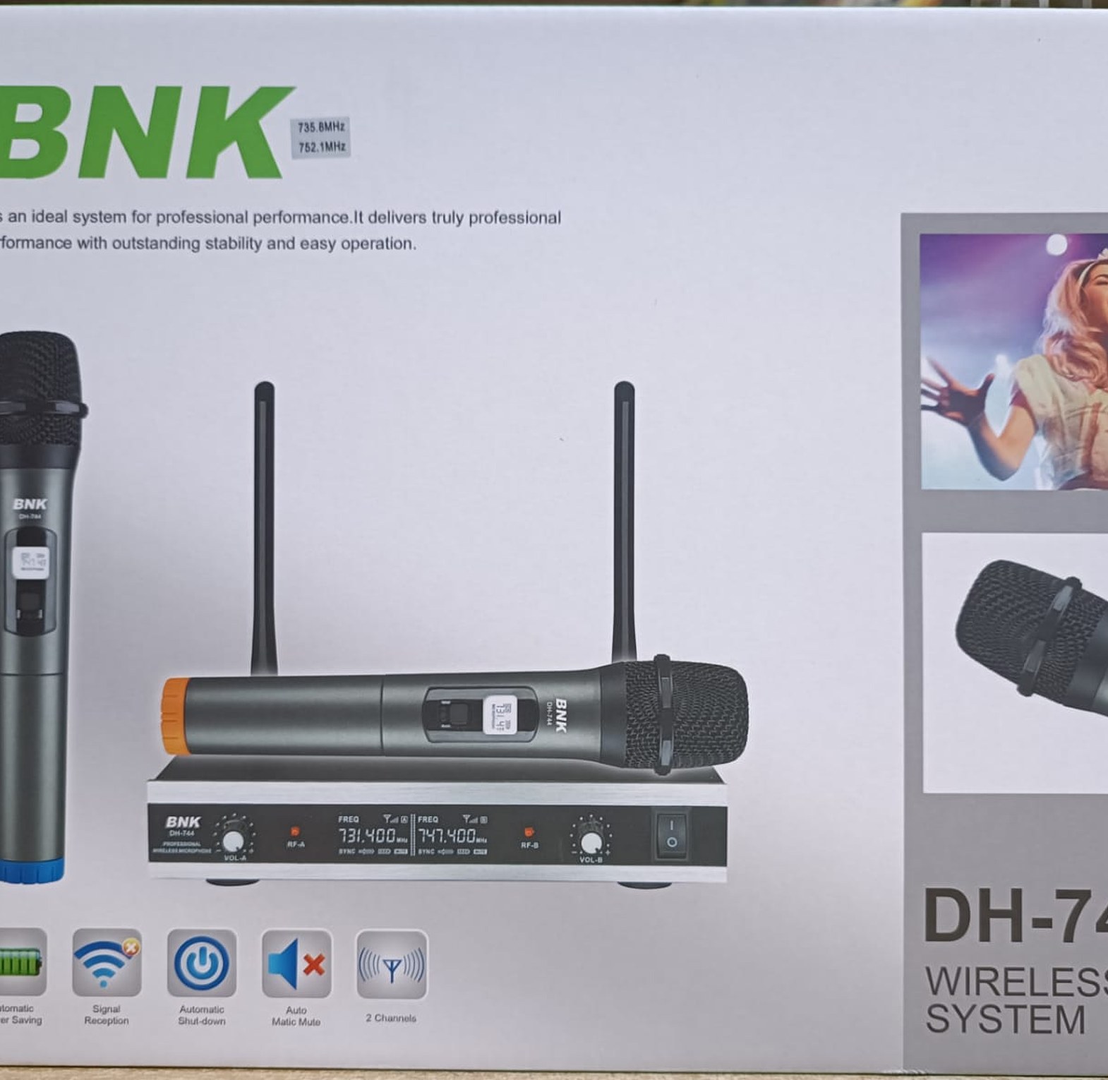 MICROPHONE. BNK DH-744 Wireless Microphone System.  image