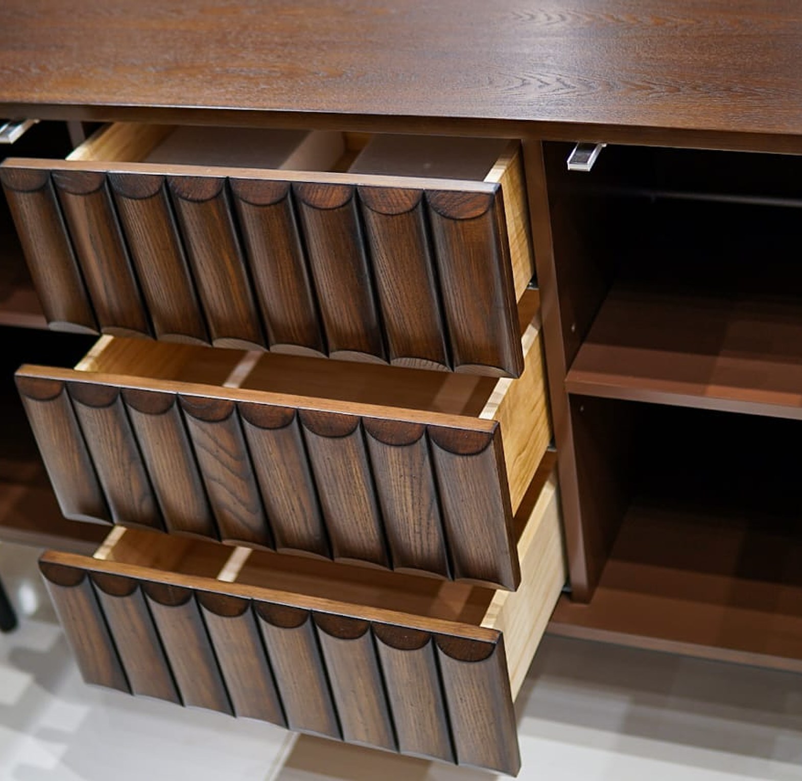 Buffet Table – Design B image