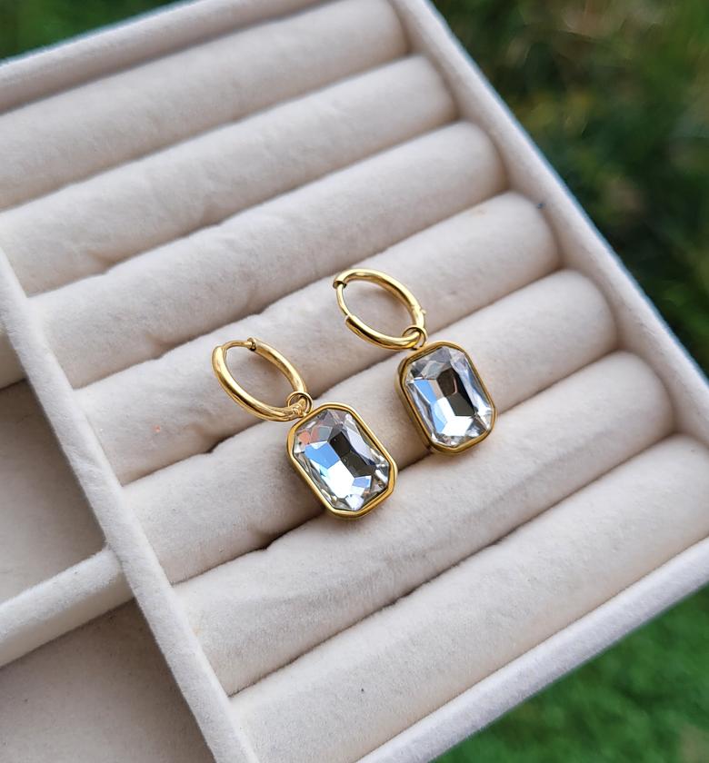 Diamond hoop image