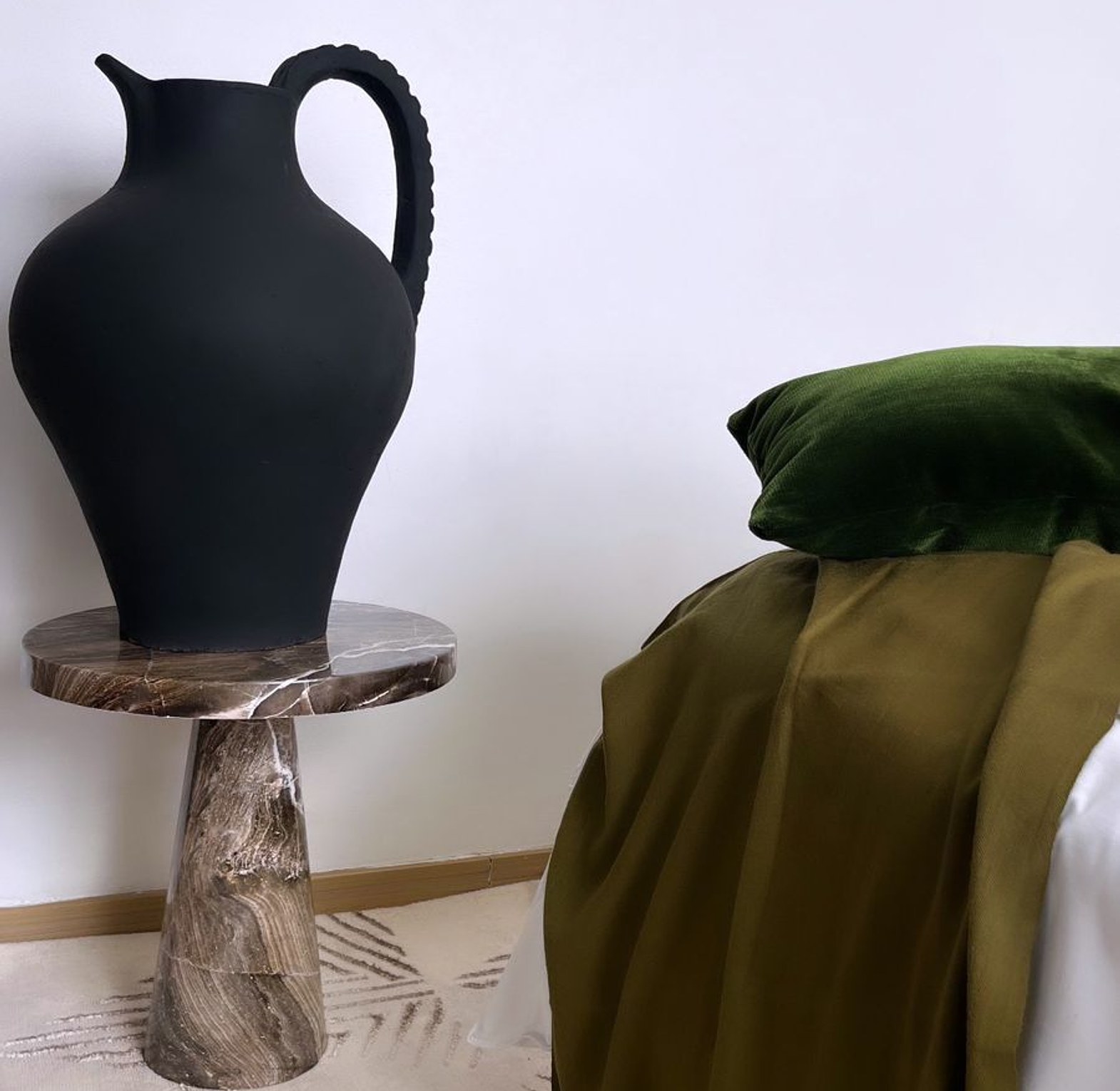 Jug rubbed handle 2pcs image