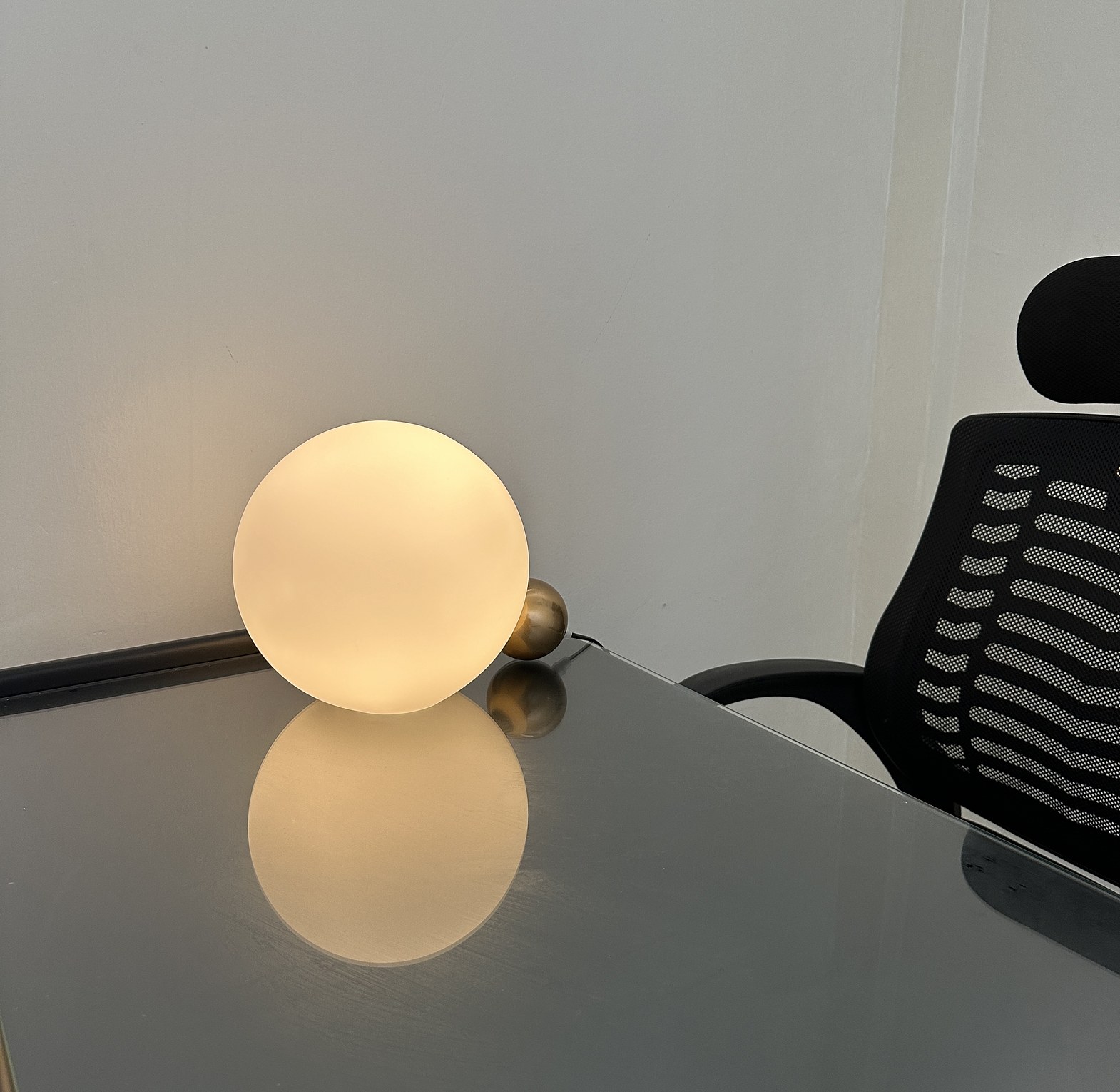 Frosted orb table lamp image