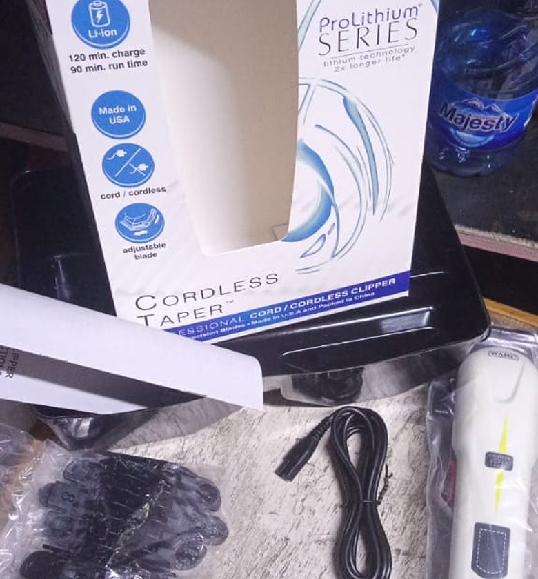Electric Shaver.  Wahl Professional Cordless Super Taper Pro Lithium Clipper.  image