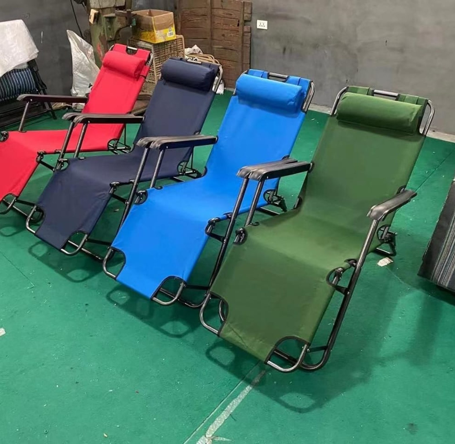 Camping Chair. Zero Gravity Portable Outdoor Camping Patial Chair image