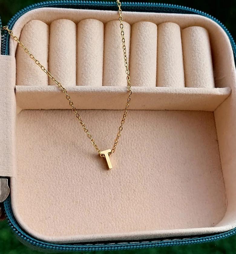 Plain Gold T image