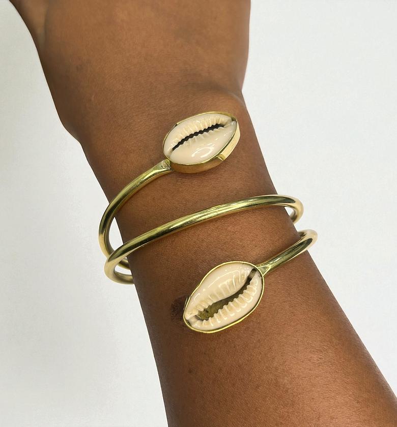 Amara Shell  Bracelets  image