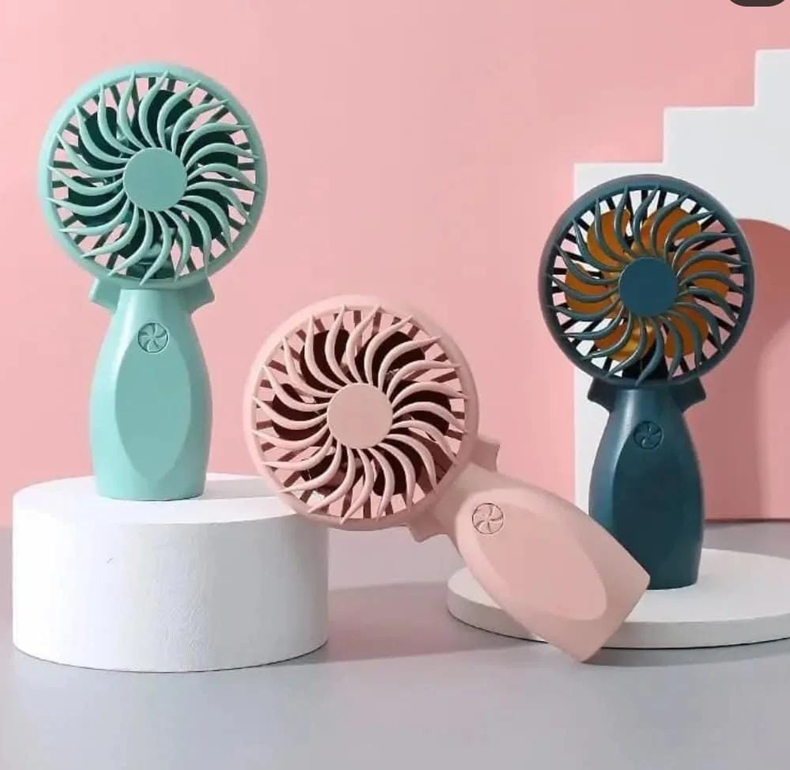 USB chargeable Portable Mini fan image
