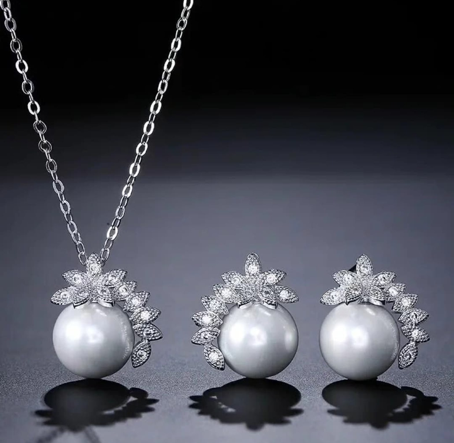 Pearl Cubic Zirconia hypoallergenic set image