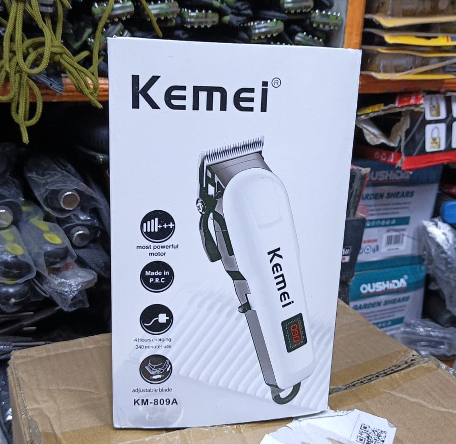 Kemei KM-119 Professional Hair Clipper.  image