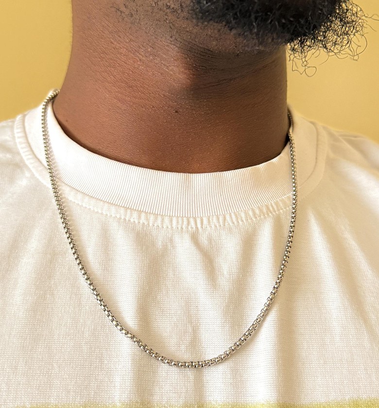2MM boxy chain silver image