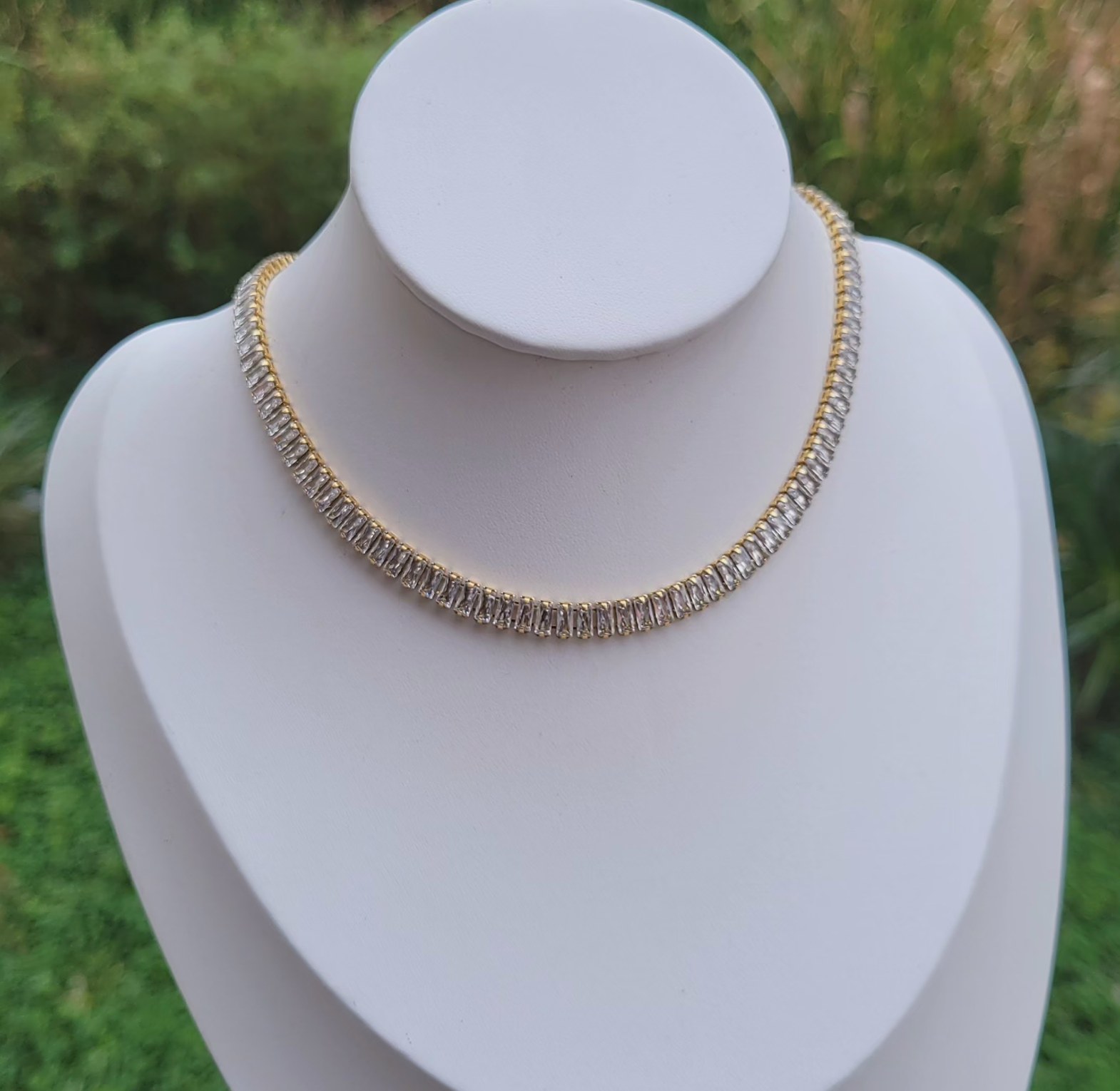 Judith crystal necklace  image