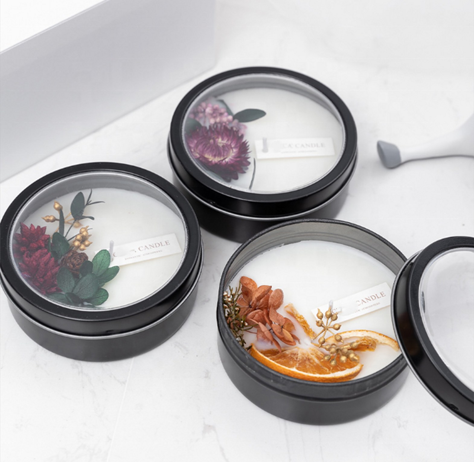 Black Tin Dried Fruit Flower Soy Wax Botanic Floral Scented Candles image