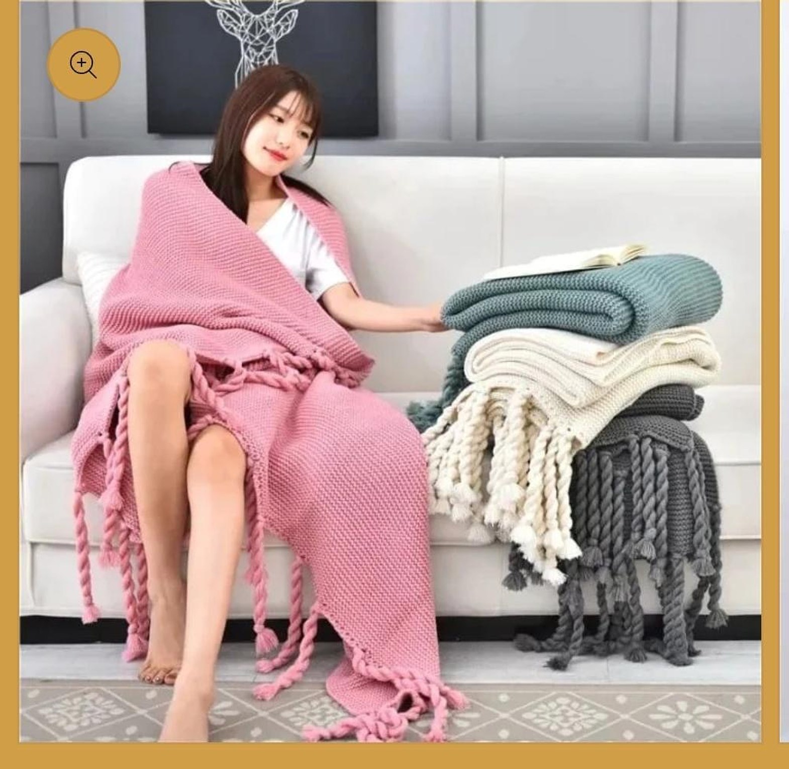 Throw blanket with tassel  image