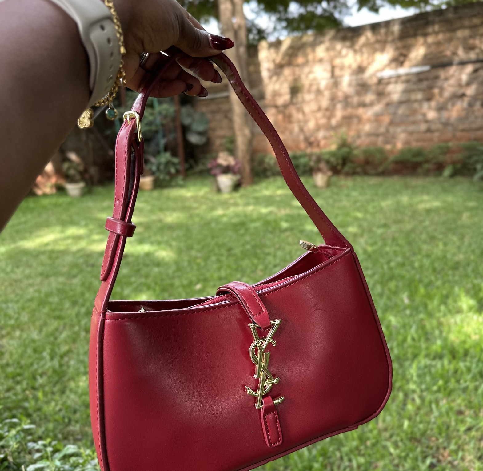 Luxe shoulder bag image