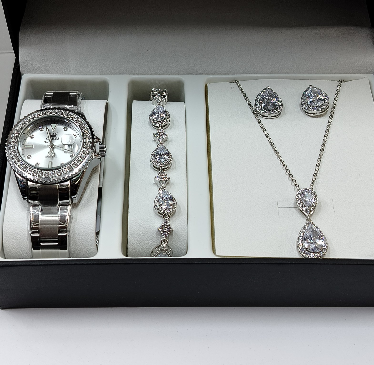 White watch, silver jewelry gift set by image