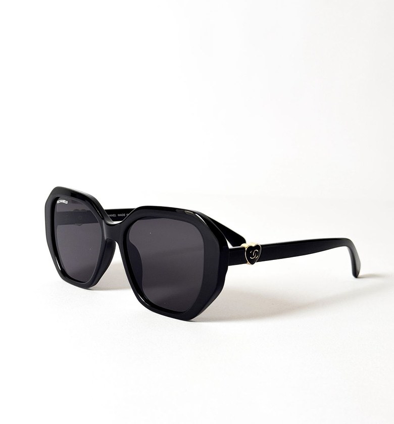 CHL Love heart Black image