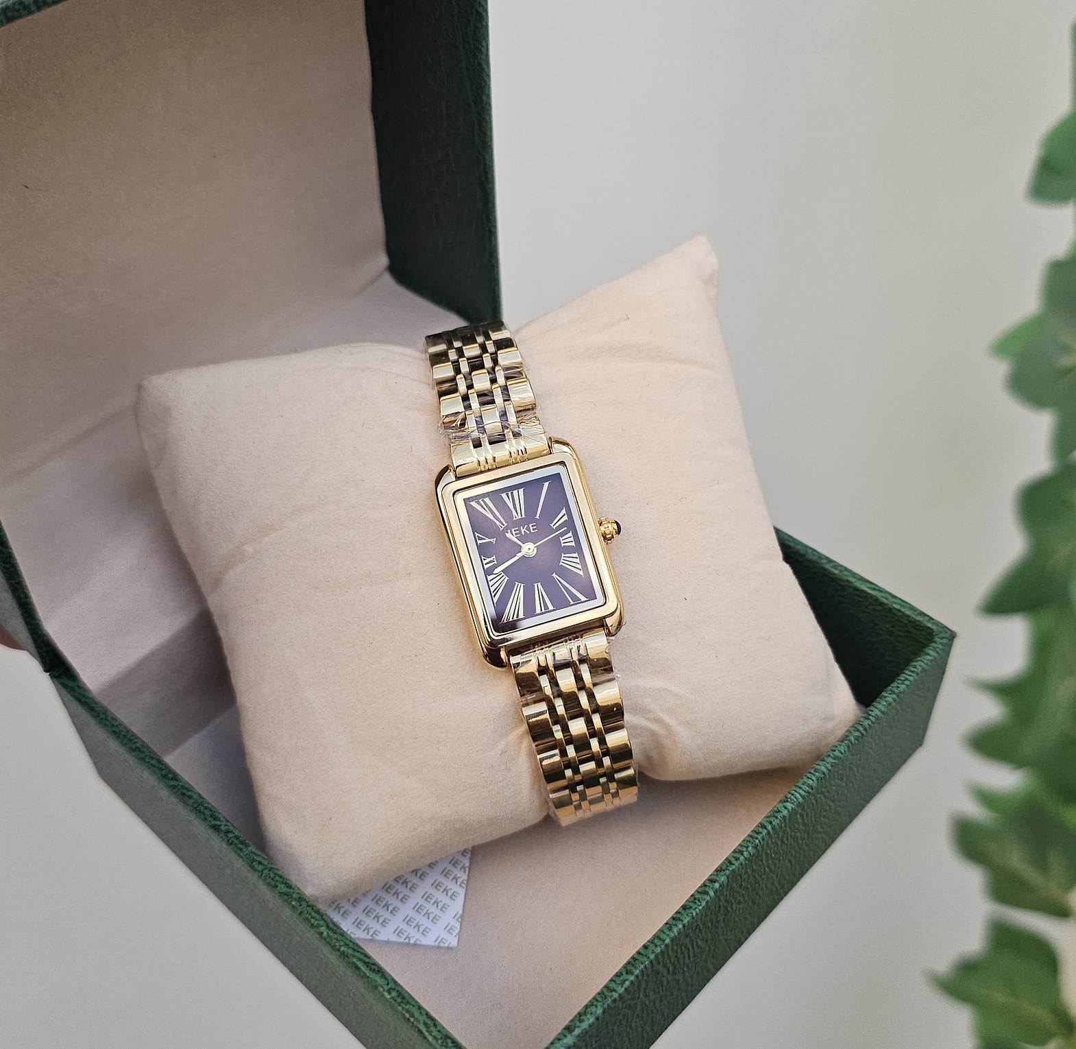 Madina watch image