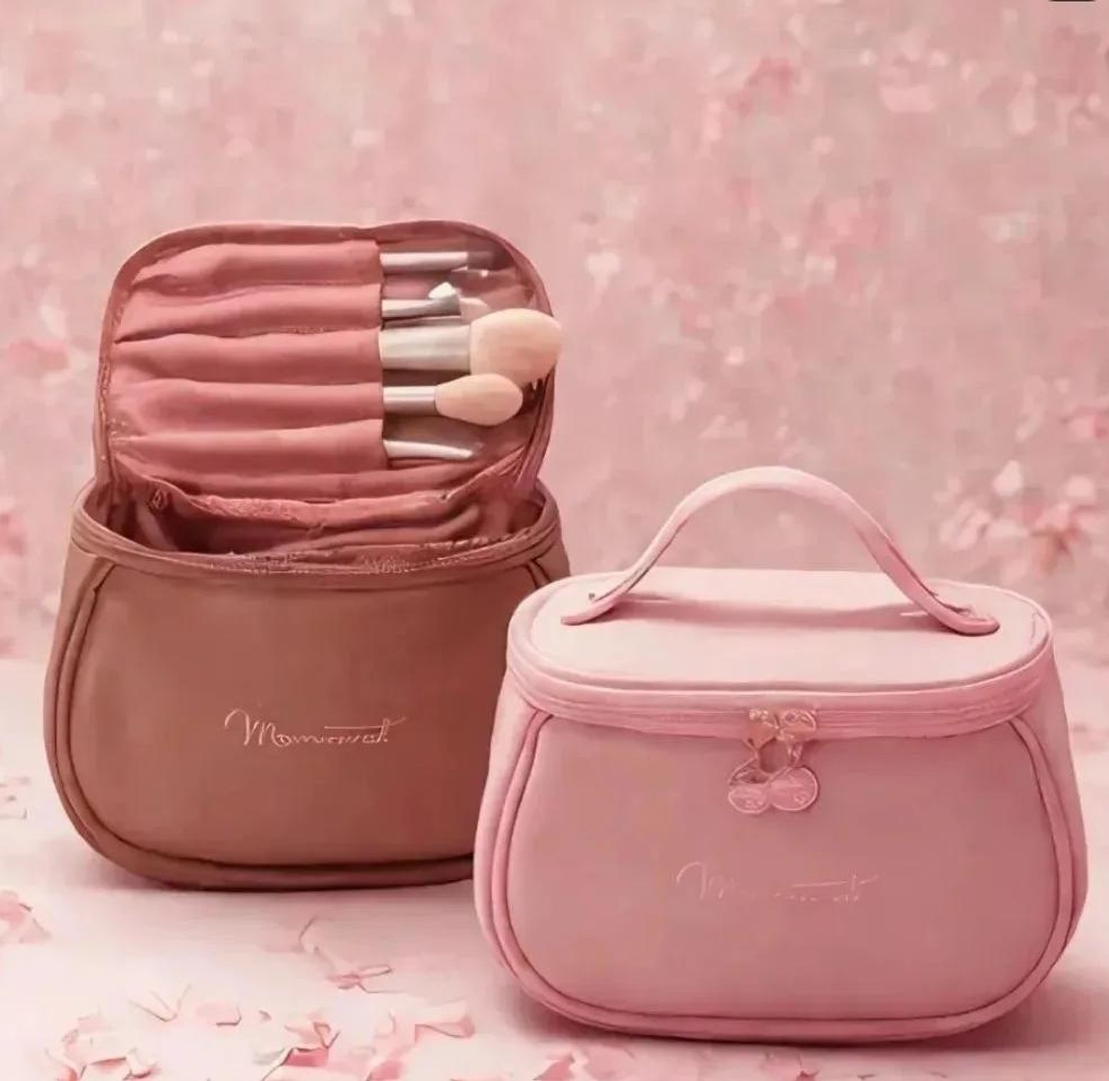 Retro mini cosmetic travel bag image