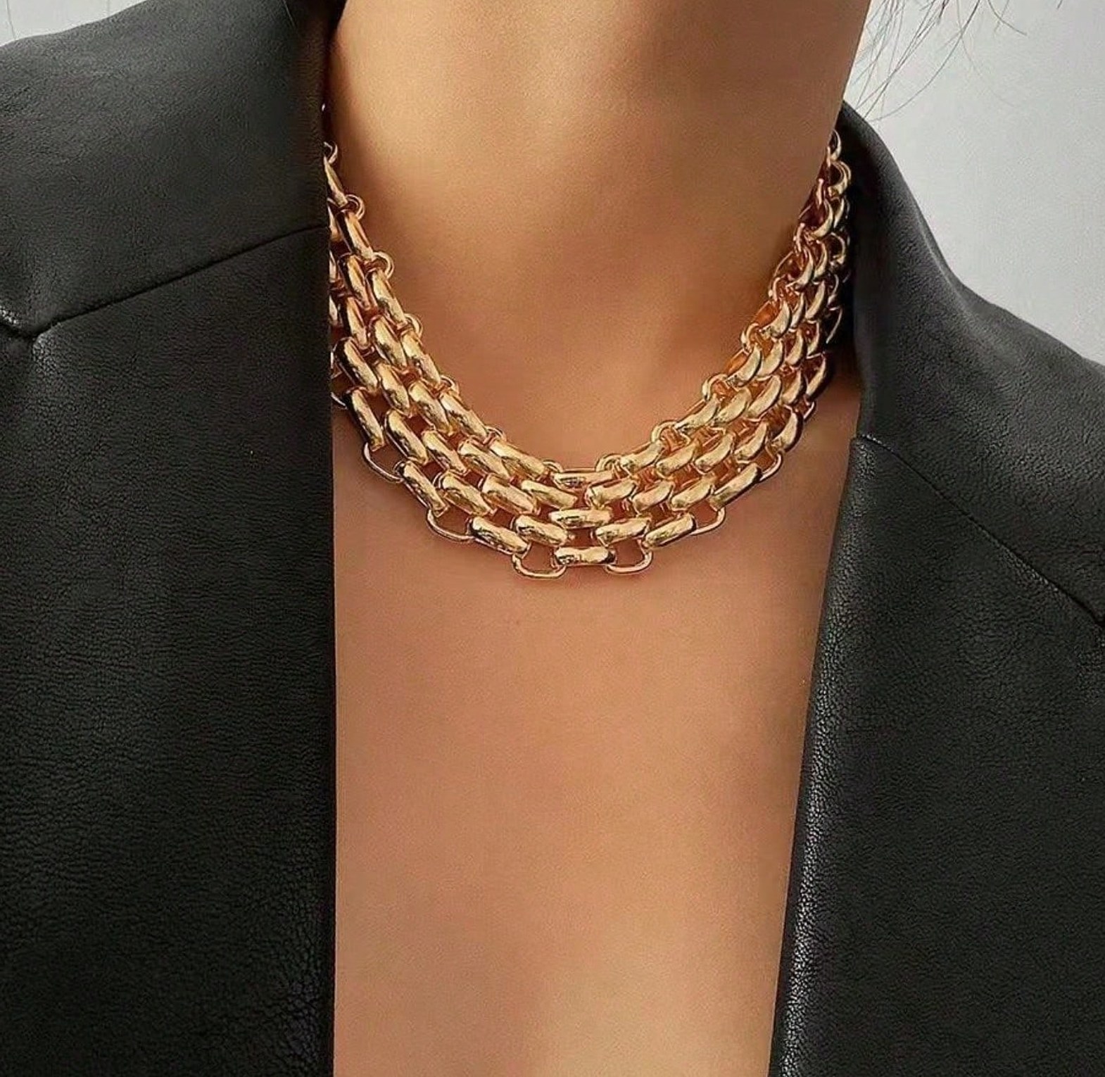 That girl maximalist choker image