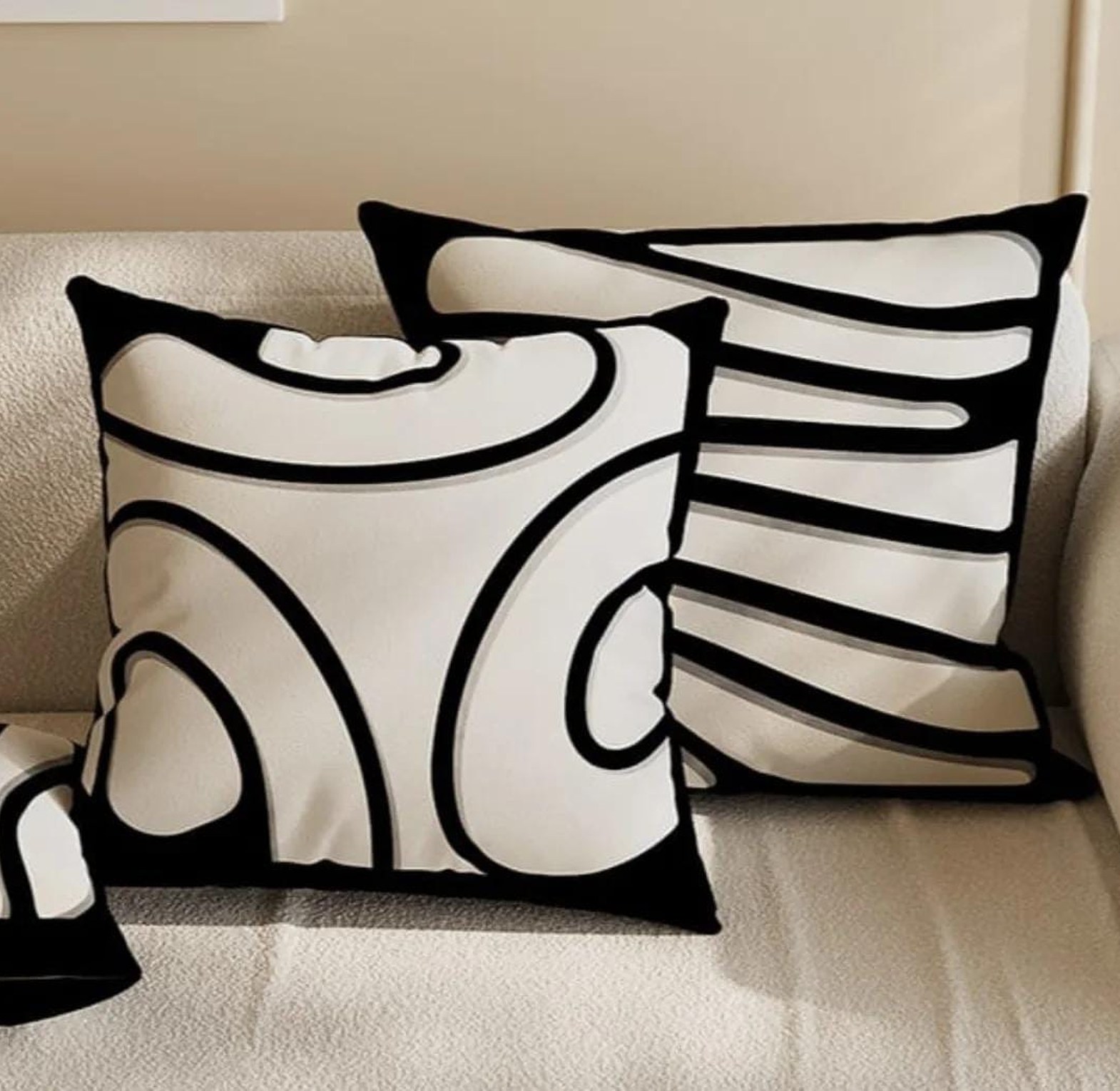 Light Luxury Abstract Art Cushion image