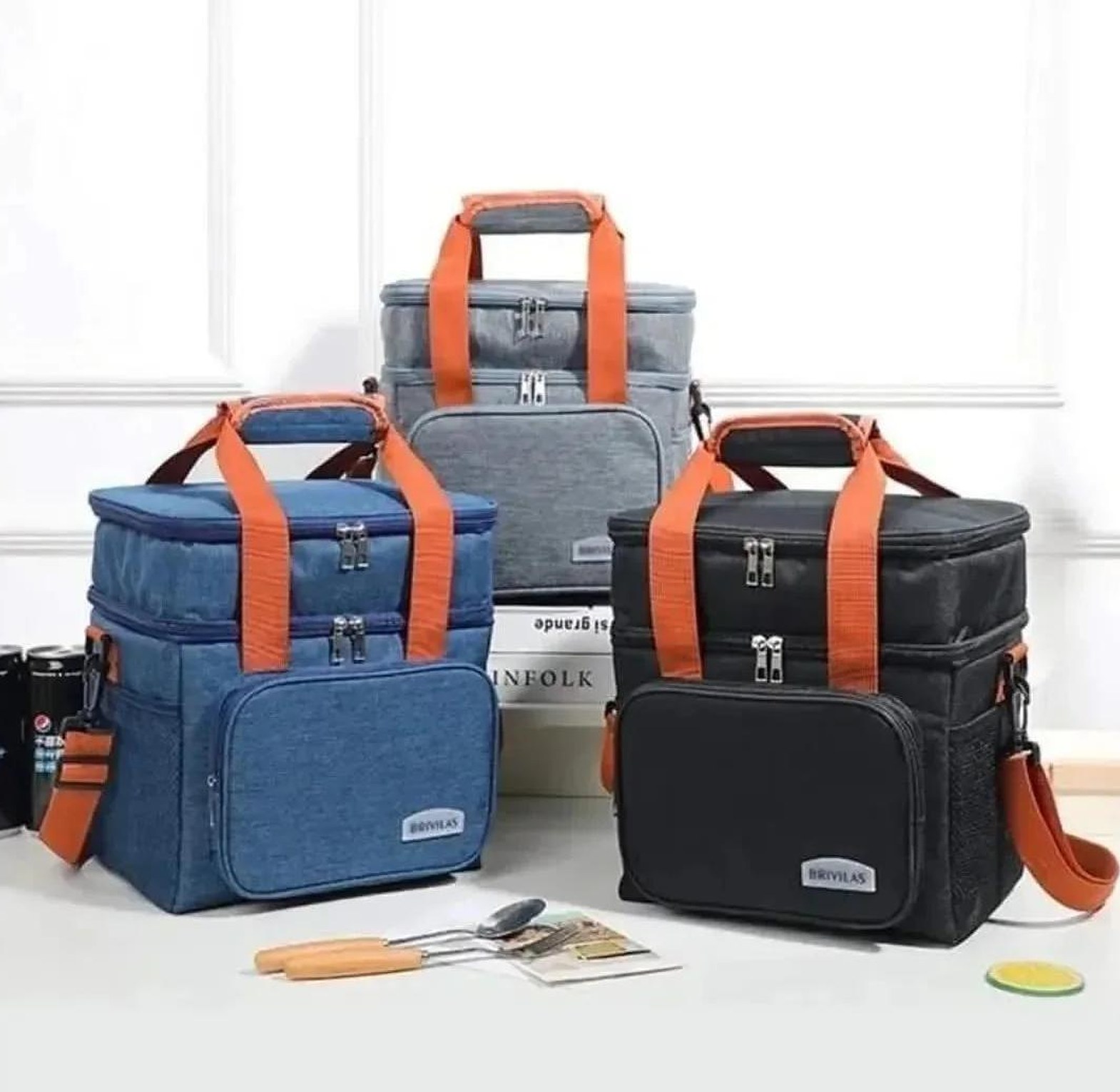 Insulated lunch bag image