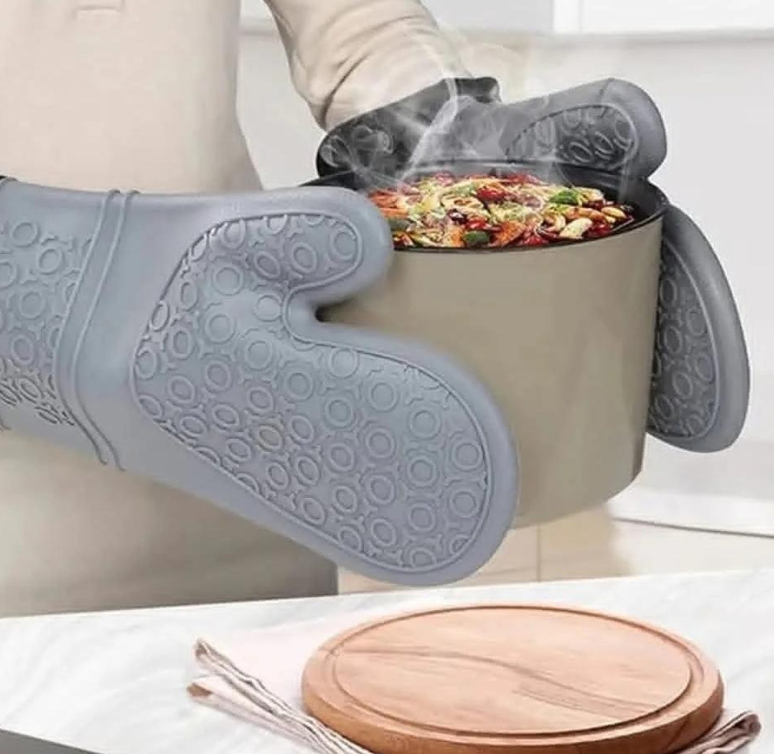 A pair of silicone oven gloves image